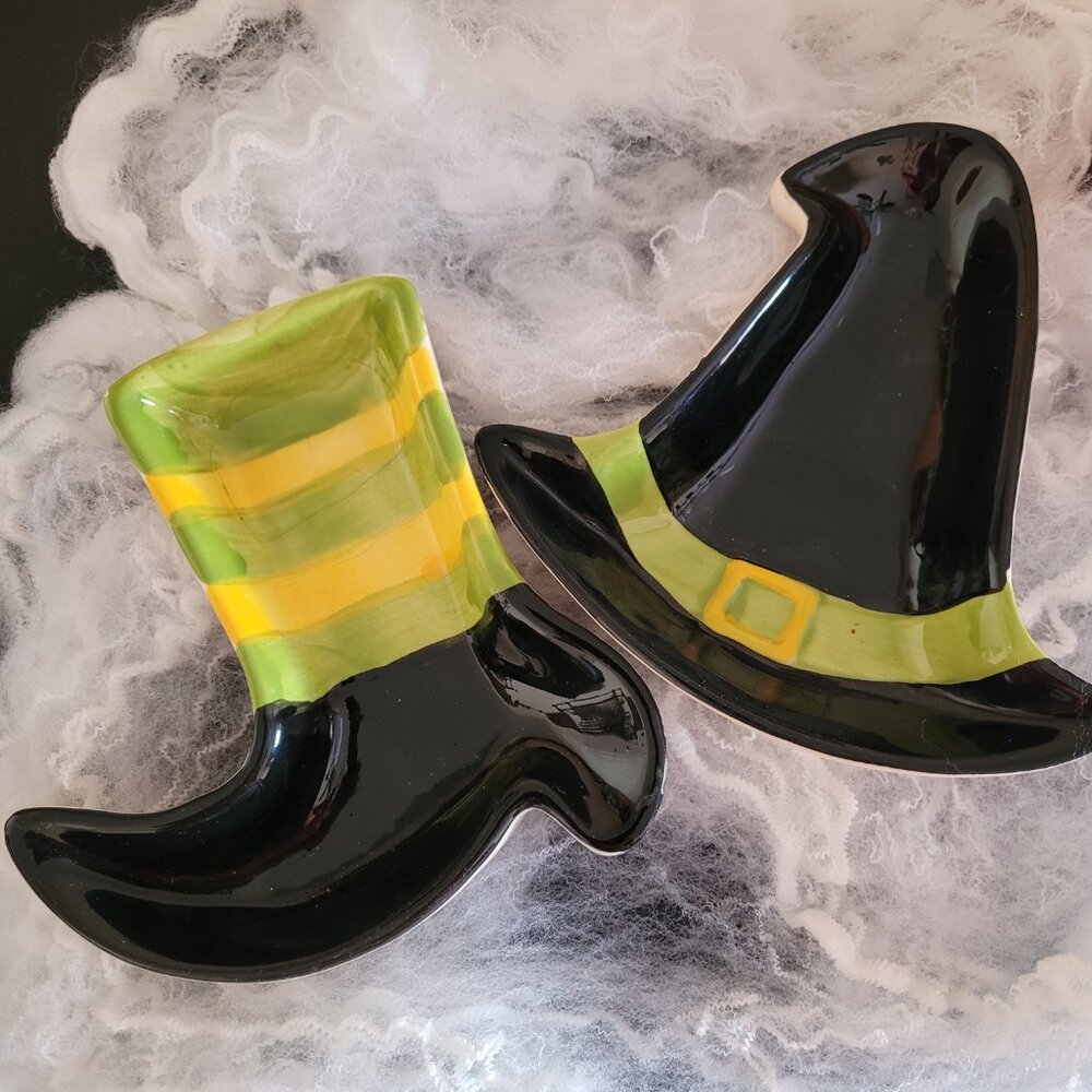 Set of 2 Ceramic Halloween Trinket Dishes Witches Hat & Boot EUC
